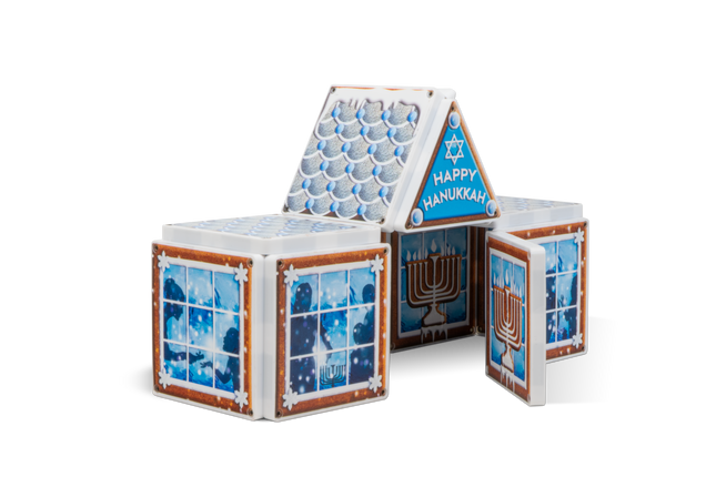 Createon Hanukkah Gingerbread House 16-Piece Set