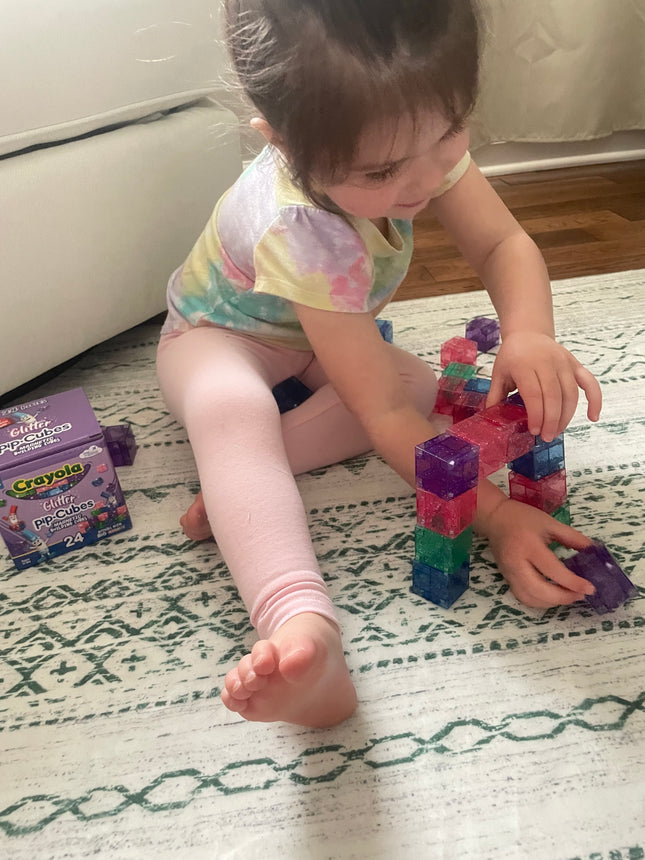 Crayola Glitter PIP-Cubes 24-Piece Magnetic Building Set