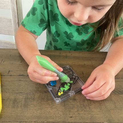Createon Crayola Elf On The Shelf Painton Gingerbread House | Magnetic Building Tiles Kit With Crayola Paint Tubes
