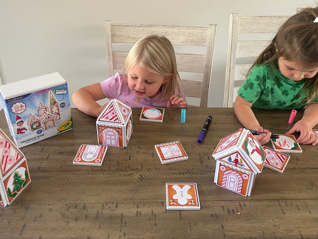 Elf on the Shelf® Gingerbread House Doodle Magnetic Tile Set
