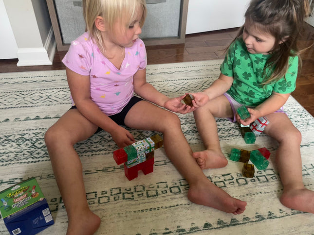 Crayola Holiday Pip Cubes 27 -Piece Set