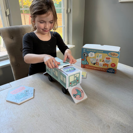 Mo Willems - Don't Let The Pigeon Build The Bus Magnetic Tiles
