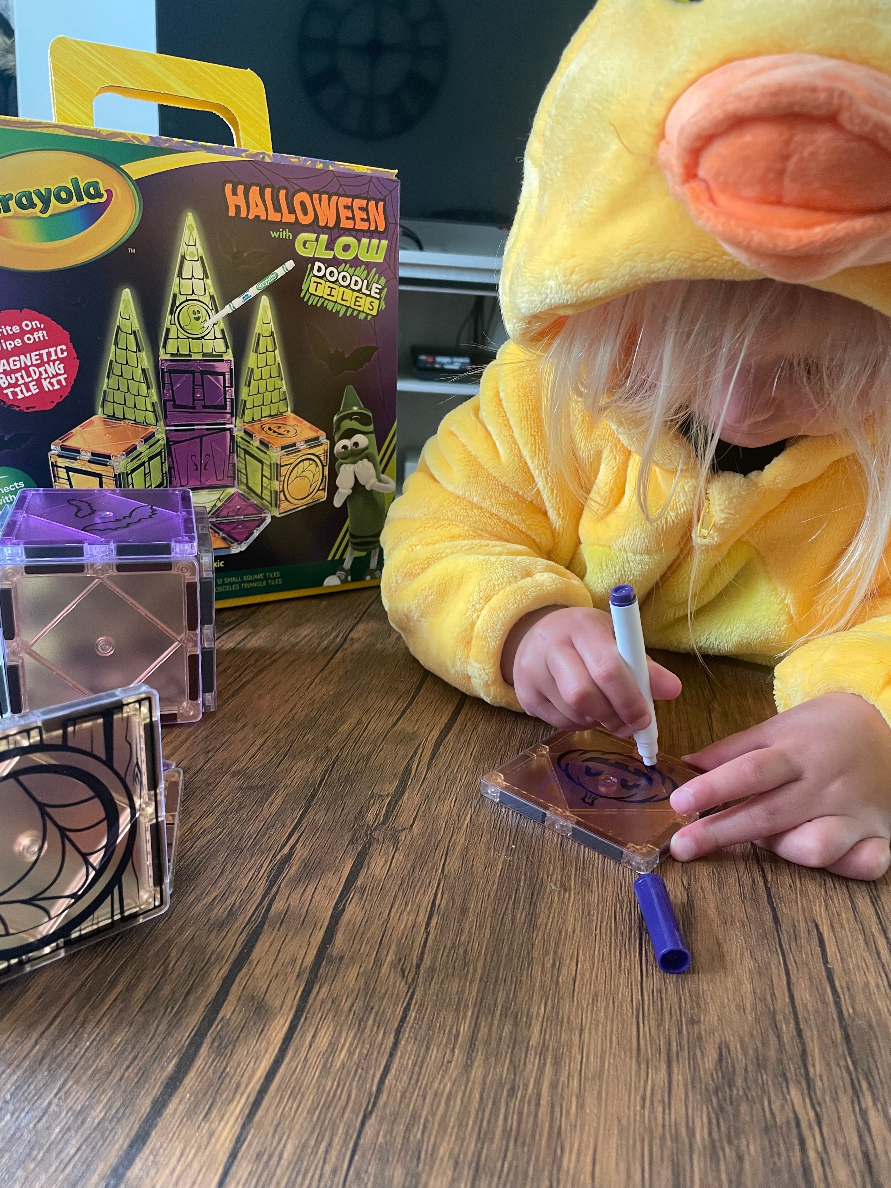 Crayola Halloween Glow Doodle Magnetic Tiles Set – CreateOn